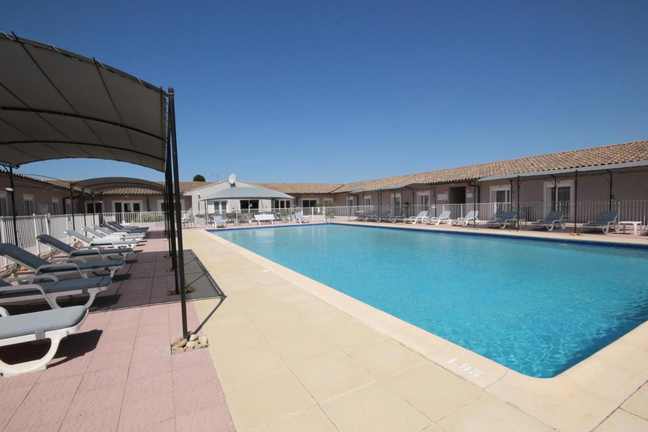 Hotel Saint Louis Le Thor Exterior photo