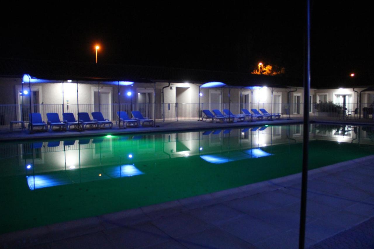 Hotel Saint Louis Le Thor Exterior photo